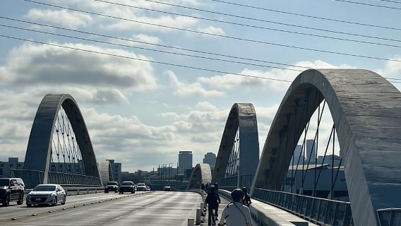 Los Angeles: Arts District Bike Tour & Urban Adventure