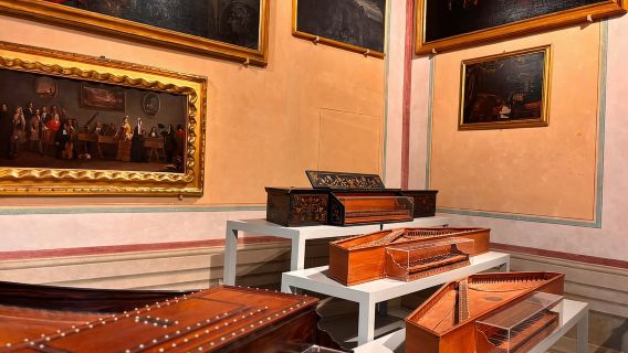 Florence: Accademia Gallery Small Group Tour