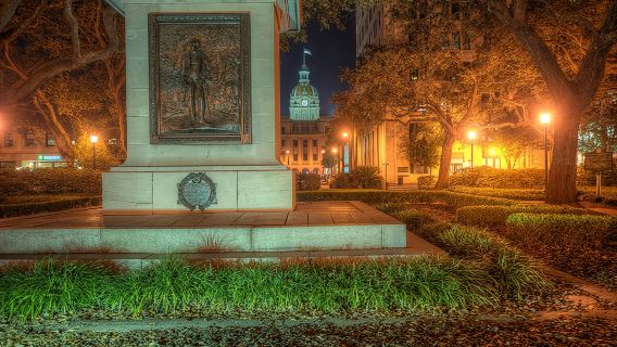 Tour đi bộ đêm "Dead of Night" ở Thành phố ma Savannah