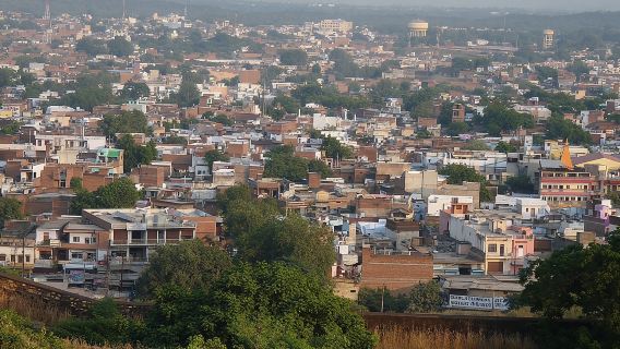 Recorrido a pie por el patrimonio cultural de Jhansi (Visita guiada a pie de 2 horas)