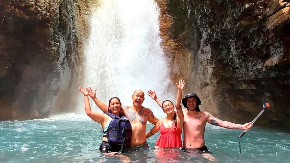 La Leona Waterfall Adventure Hike (Private Tour)
