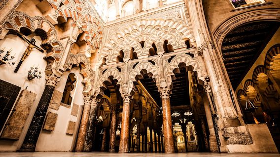 공식 가이드와 함께하는 코르도바 모스크-대성당 방문