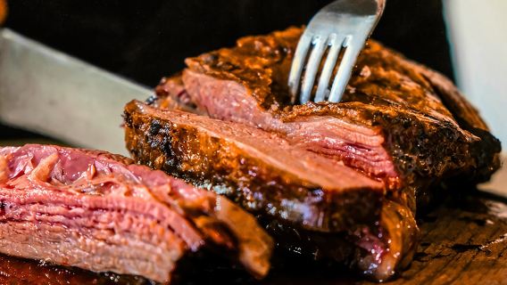 ทัวร์ชิมอาหารบัวโนสไอเรส: ชิมอาหารท้องถิ่นมากกว่า 8 รายการ สเต็ก เอ็มปานาดา และอื่นๆ อีกมากมาย