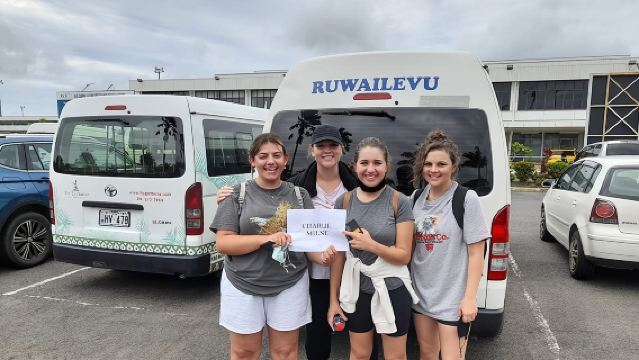 Trasferimento privato: dall'aeroporto di Nadi all'InterContinental Fiji Golf Resort o Yatule