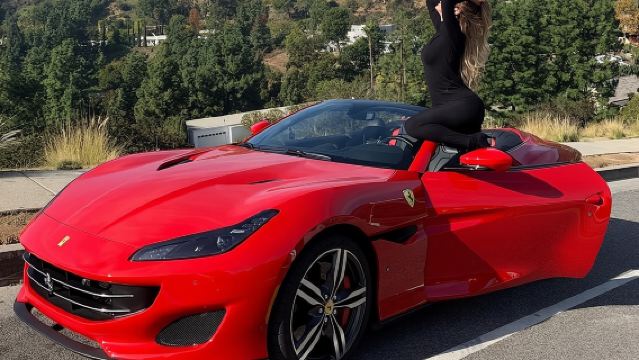 Recorrido en coche de lujo de 30 minutos: explora Hollywood en un Ferrari