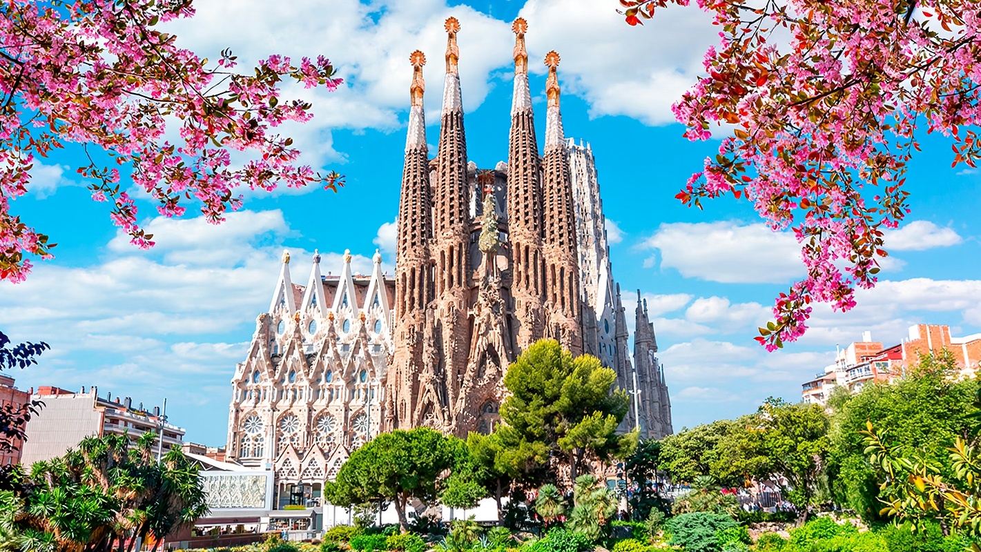 西班牙巴塞隆納聖家族大教堂一日遊|中文司機米拉之家巴特羅之家