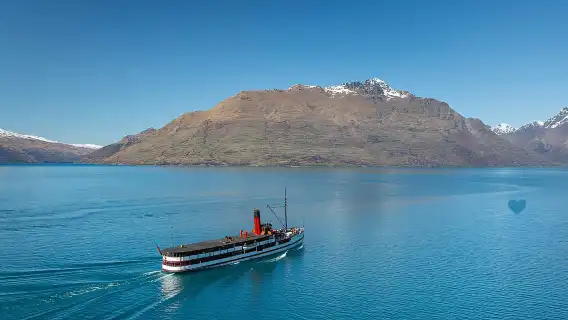 New Zealand Queenstown TSS Earnslaw 1-day tour [Lake cruise | Century-old steamboat]