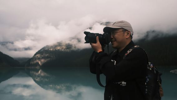 Calgary: Moraine Lake (Kanu optional) & Lake Louise Kleingruppe