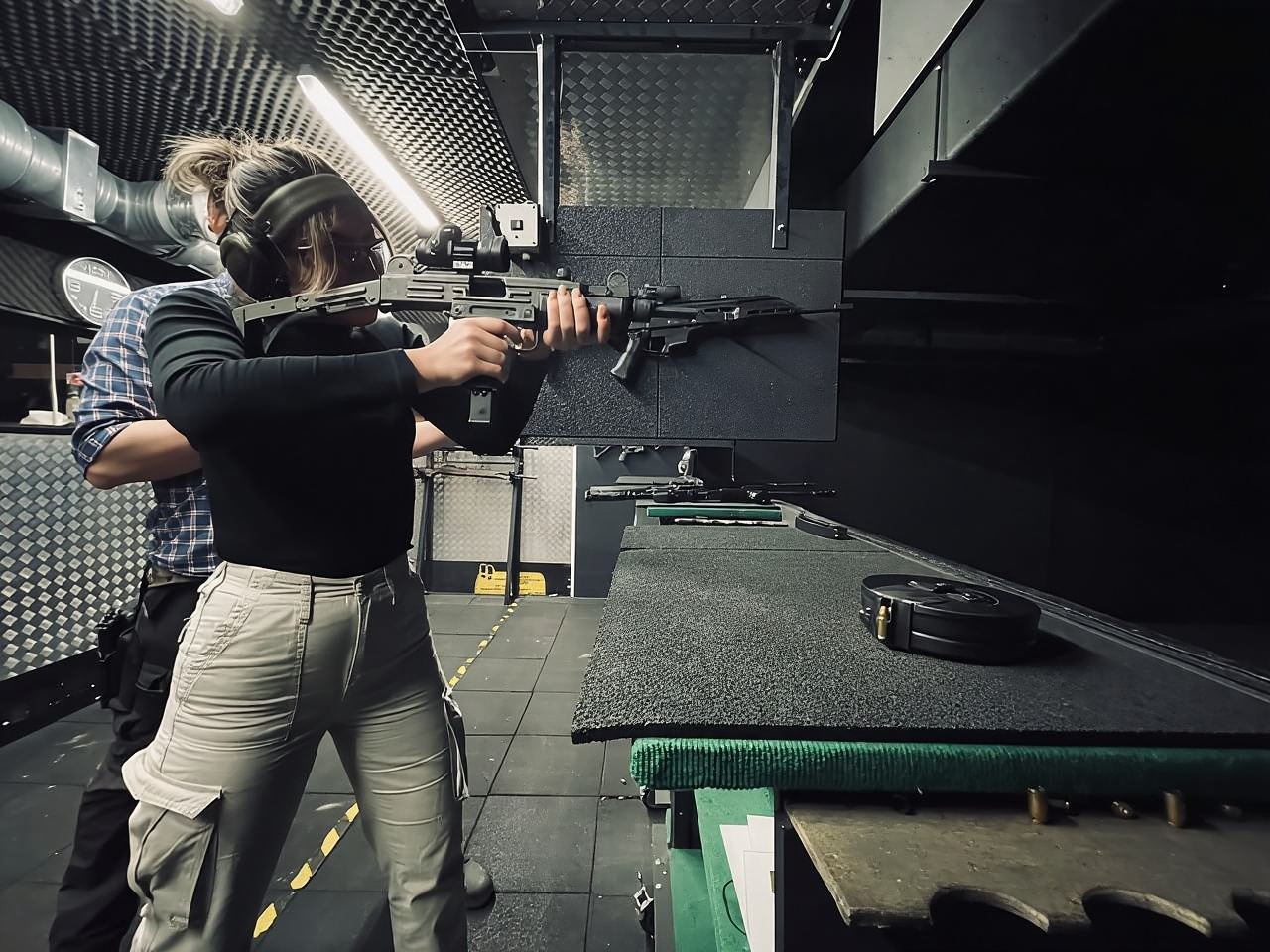 Budapest: Paquete de tiro en el campo de tiro de Hollywood