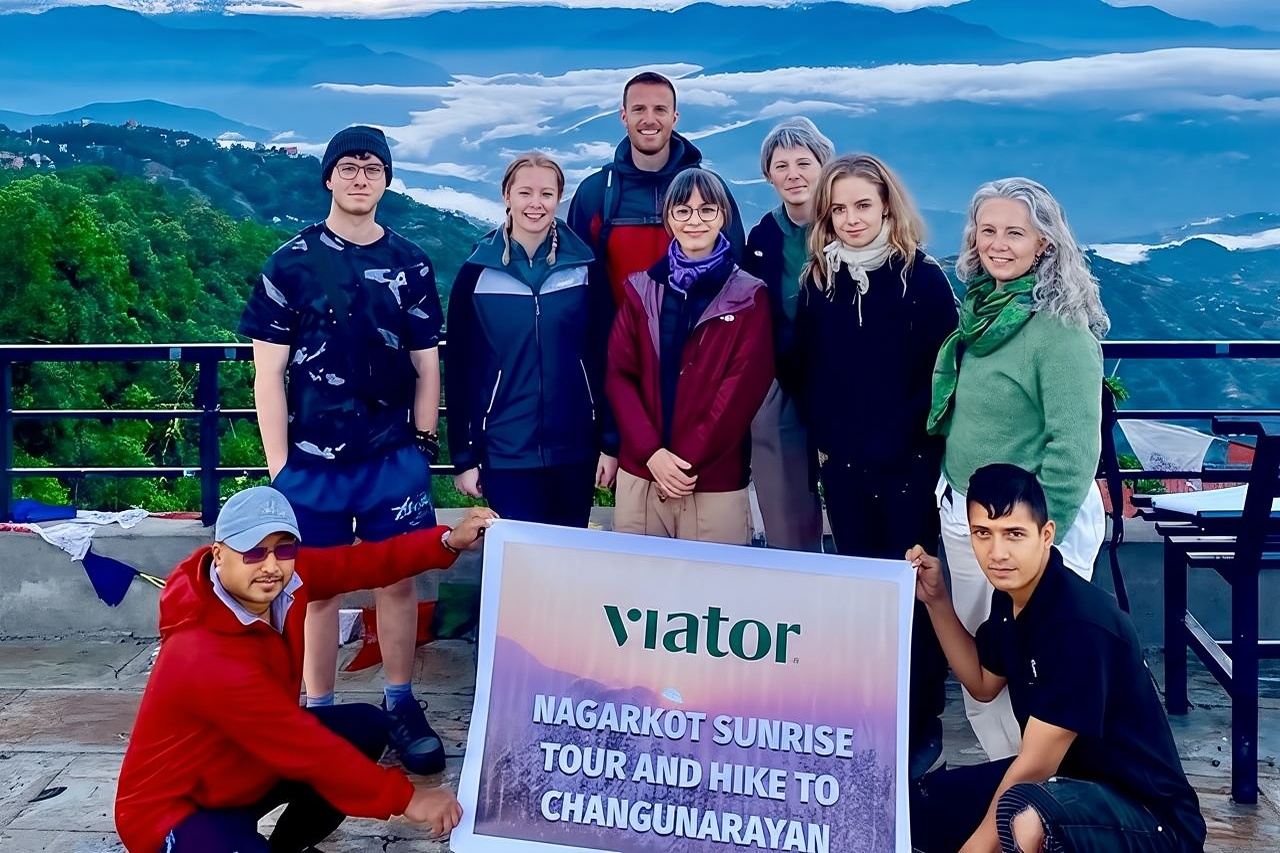Pemandangan Matahari Terbit Nagarkot & Pendakian Sehari dengan Makan Siang - Pribadi/Grup