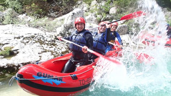 Bovec: Canoa in acque bianche sul fiume Soča