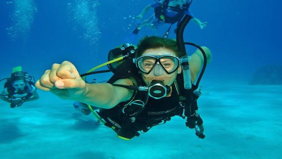 Scuba Diving Full Day Boat Trip for beginners With Lunch & Transfer – Hurghada