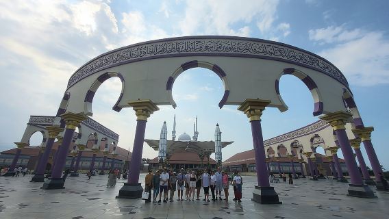 Lawatan Semarang Untuk Penumpang Pelayaran