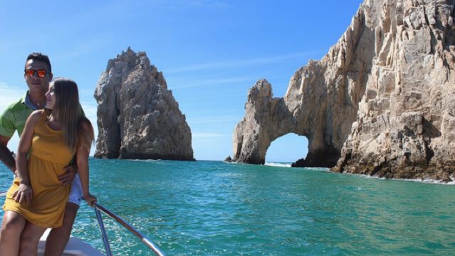Shared ride to the arch of Cabo San Lucas