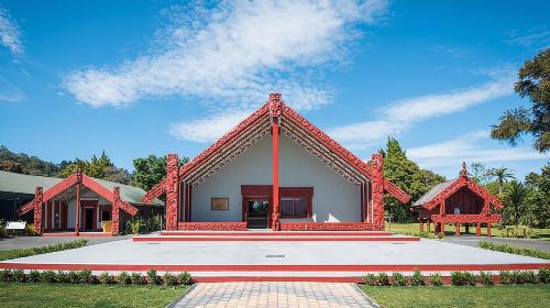 Waitomo Caves & Rotorua - Te Puia Small-Group Tour from Auckland Day Tours