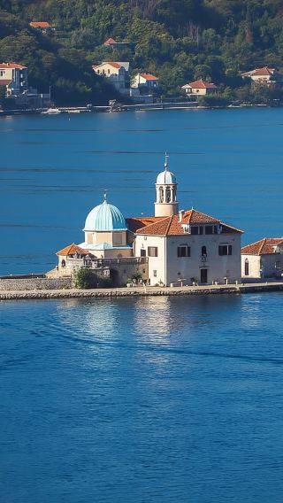 1-day tour from Dubrovnik, Croatia to Montenegro and Kotor (round-trip), optional visit to Our Lady of the Rocks
