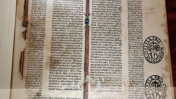 Lawatan dengan pintu masuk akses masuk pantas ke Tuscan Abbey dan rasa terakhir