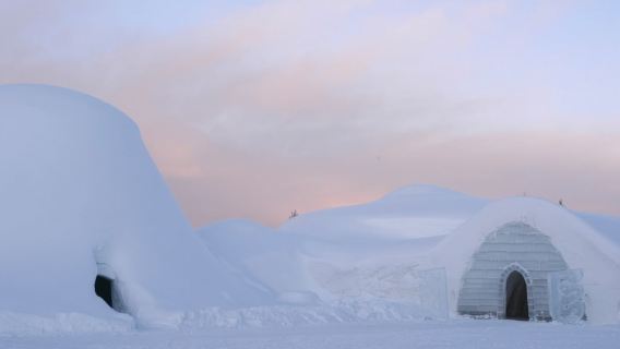 Ylläs: Lawatan Kereta Salji ke Arctic Snow Village & Snack
