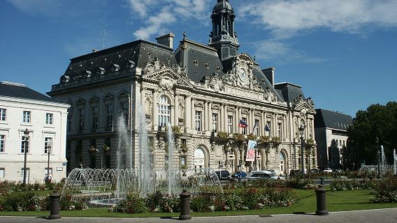 Lawatan: Lawatan Berjalan Kaki Persendirian di Pusat Sejarah