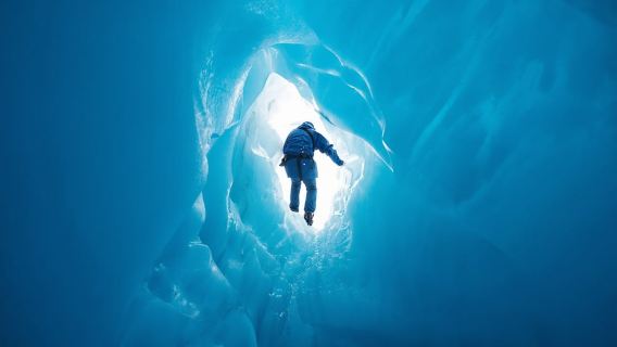 Franz Josef: 2.5 Hour Glacier Hike with Helicopter Transfer