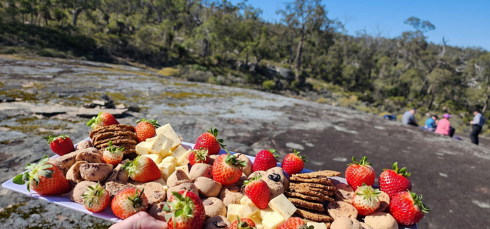 Perth: Abyssinia Rock Hiking Experience