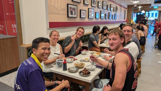 Singapur: Geführte Streetfood-Tour bei Nacht