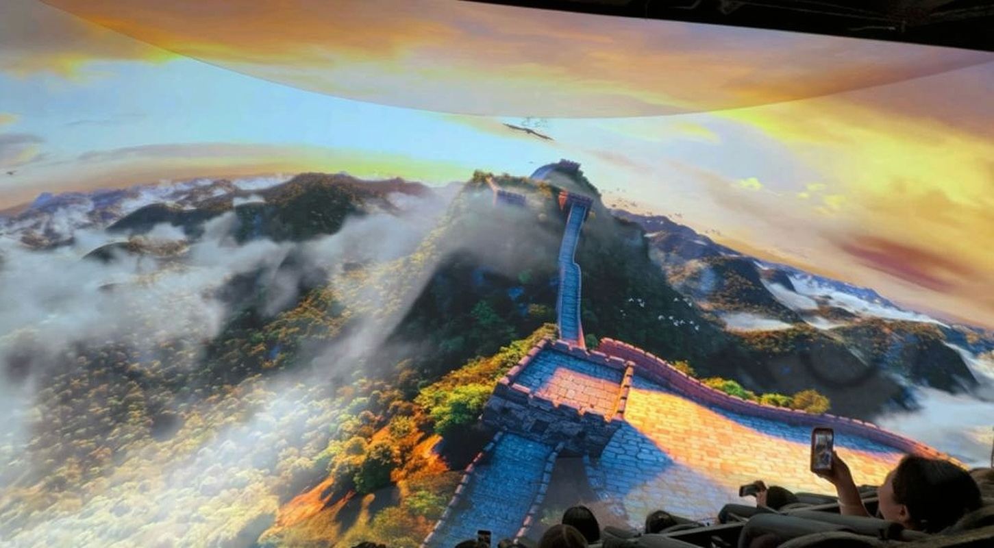 Biglietto d'ingresso per l'esperienza "Poesia e Pittura della Cina" a Tianjin - Negozio di Nanjing Road (Spettacolo visivo + Sensazione di sospensione dinamica + Nuova esperienza immersiva)