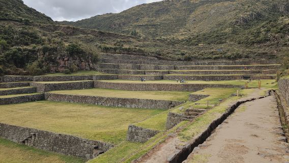 From Cusco: Explore Tipon, Piquillacta, and Andahuaylillas