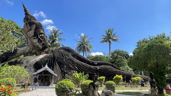 Vientiane Prefecture Yarım Günlük Tur: Patuxay ve Buddha Park