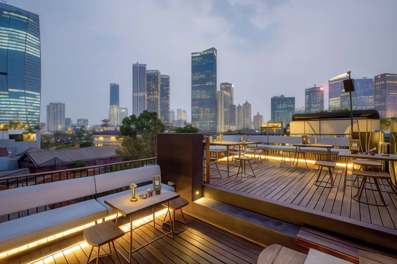MIERS Kuningan, ARTOTEL Curated