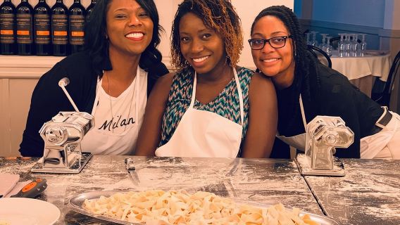 Rome Pasta and Tiramisu Class: Ravioli, Fettuccine and Fine Wine