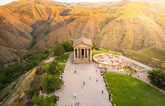 埃里温：加尼、格加爾德修道院、阿扎特峽谷及烤薄餅製作