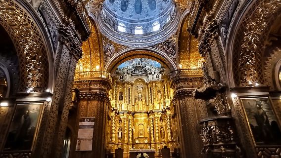 Private Full Day Tour in Quito with Transportation included