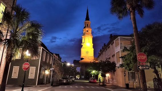Recorrido nocturno a pie por los fantasmas de Charleston: Terrores agradables