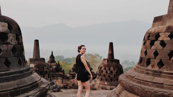 Yogyakarta: Borobudur Temple Climb Up and Prambanan Temple Tour