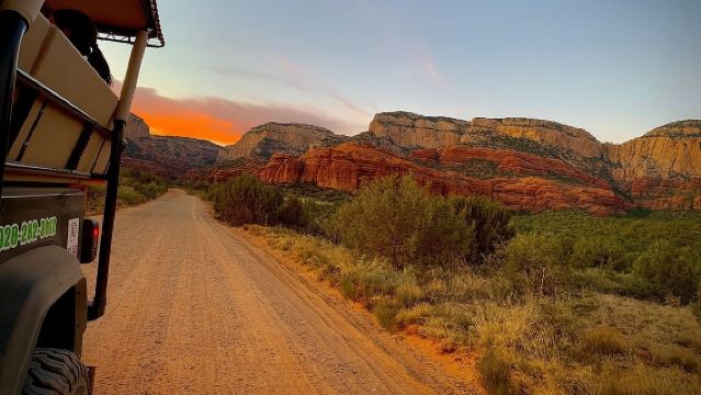 Sedona Outlaw Trail: 3-Hr 4x4 Tour of Western Canyons & Wildlife