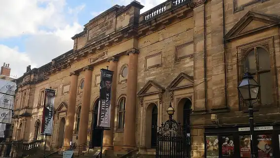 Maid Marian and Robin Hood Quest Experience in Nottingham