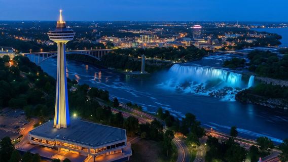 Thác Niagara: Tháp Skylon, Pháo hoa & Tour đi bộ Canada