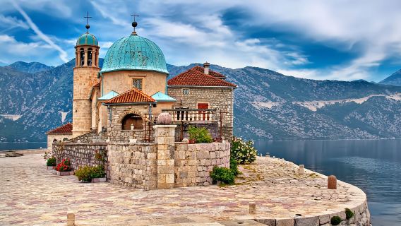 Котор: Экскурсия на лодке в Старый город Пераста и к Богоматери на Рифе