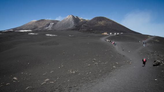 Da Taormina: tour di un giorno ai crateri superiori dell'Etna