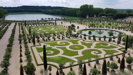 Dari Paris: Pengalaman Berpemandu ke Istana dan Taman Versailles