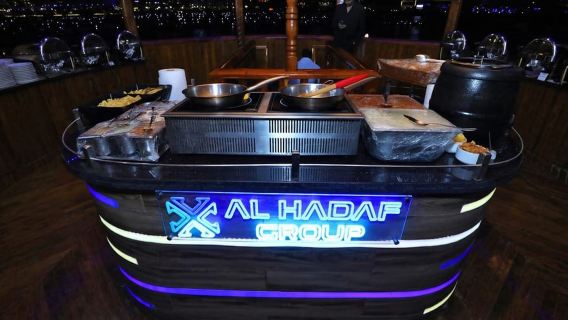 Dubai: Marina Dinner Cruise with Tanoura Dance Show