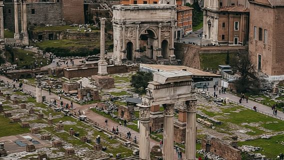 Roma: visita guiada al Coliseo, el Foro Romano y el Monte Palatino