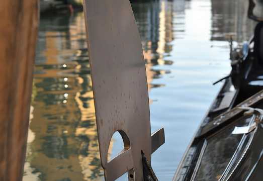 Venice: Gondola Ride under the Bridge of Sighs with Audio Guide App