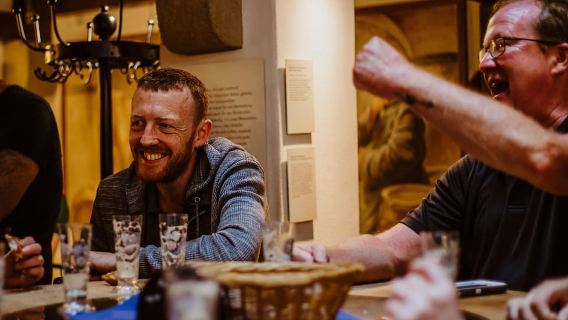 Munich: Beer and Food Tour with Dinner & Oktoberfest Museum