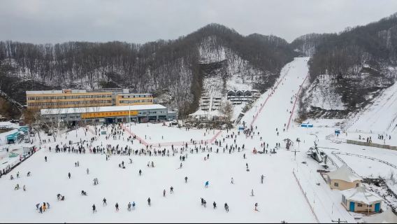 1-day Ski Tour to Laojieling from Nanyang
