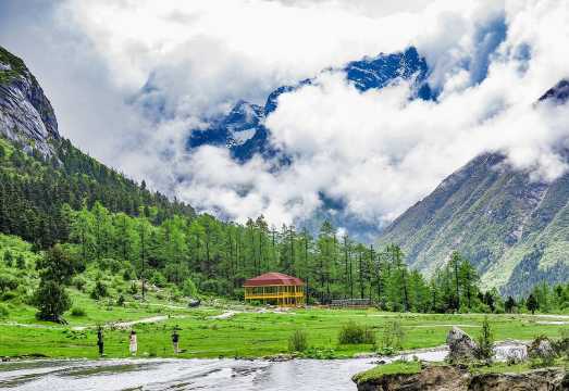 Bipenggou Private Day Tour: Tailored Alpine Adventure from Chengdu[Multilingual Languages]