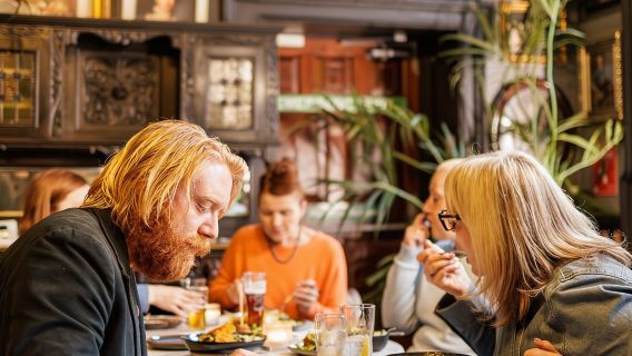 Dublin Traditional Irish 3 Course Meal & Walking Tour with guide