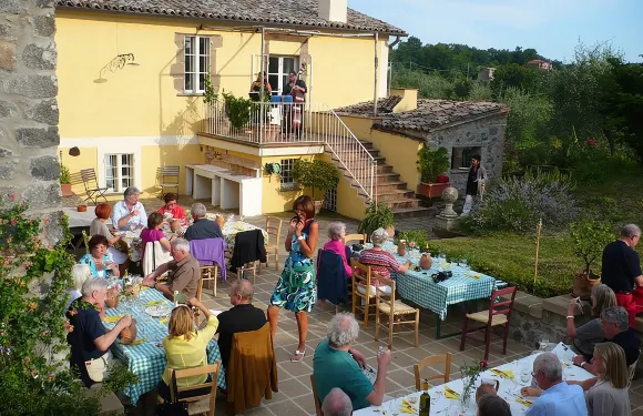 酒莊參觀及葡萄酒、起司及熟食品嘗