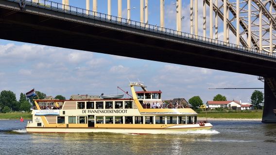 Pancake Boat Nijmegen